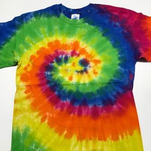 Tie Dye Multicolor T-shirt Crew Neck Short Sleeve T-shirt  Adult Med *Brand New*